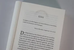 Loewe Verlag GmbH Young Adult-A Study in Drowning (A Study in Drowning, Band 1)