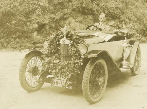 teNeues Verlag GmbH Automobile-Baden-Baden: The Hidden Motor City