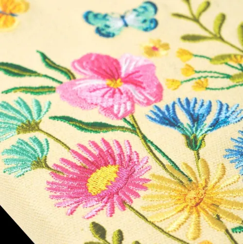 Groh Verlag Notizbücher & -Blöcke-Blütenträume Notizbuch bestickt, A5 - 240 Seiten, beige