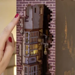 Booknook - Tiny Adventures Diagon Alley - Harry Potter*Revell Hot