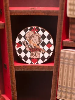 Booknook: Alice Adventure*Robotime Outlet