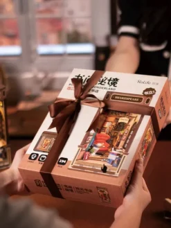 booknook: Bookstore*Robotime Online