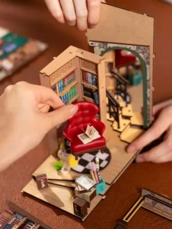 booknook: Bookstore*Robotime Online