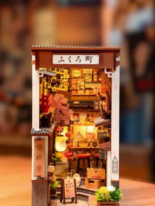 Booknook: Sakura Wine Alley*Robotime Sale