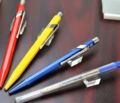 Caran d'Ache Kugelschreiber-Kugelschreiber Ersatzmine Goliath Blau Medium