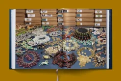 Costume Jewelry*Taschen GmbH Hot