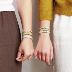 DIY Freundschaftsarmbänder Set, Neon Mix, 10 x 8 m Stickgarn in 10 verschiedenen Farben, 100 % Baumwolle und Neon 100% Polyester*Rico Design GmbH & Co.KG Online