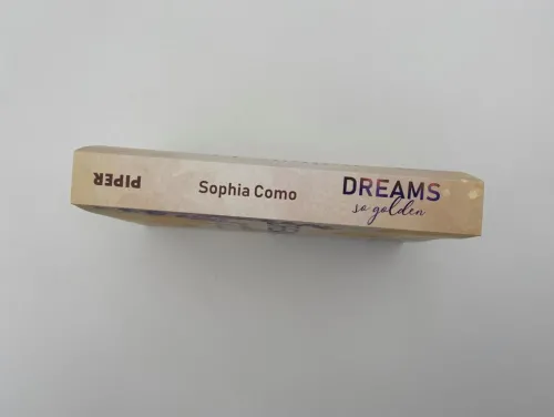 Dreams so golden*Piper Verlag GmbH Clearance