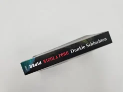 Dunkle Schluchten*Piper Verlag GmbH Clearance