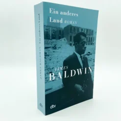 dtv Verlagsgesellschaft Lgbtqia+-Ein anderes Land