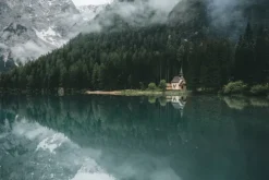 teNeues Verlag ein Imprint des Gestalten Verlags Reisen, Orte & Menschen*Escape