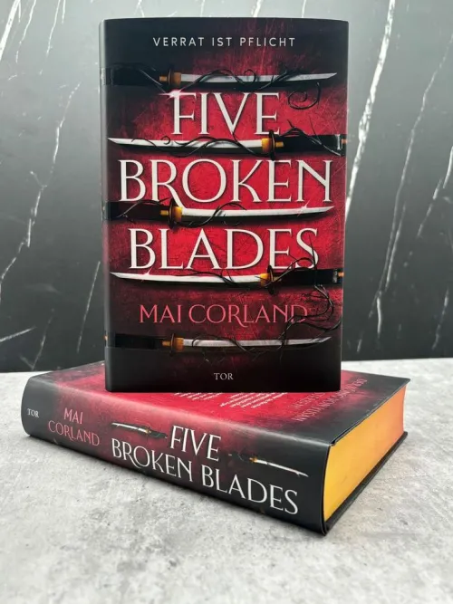 FISCHER TOR Asian Fantasy*Five Broken Blades