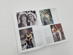 Piper Verlag GmbH Musik, Film, Theater*Hinter dem Lächeln