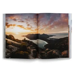 Gestalten Automobile-Life on the Road