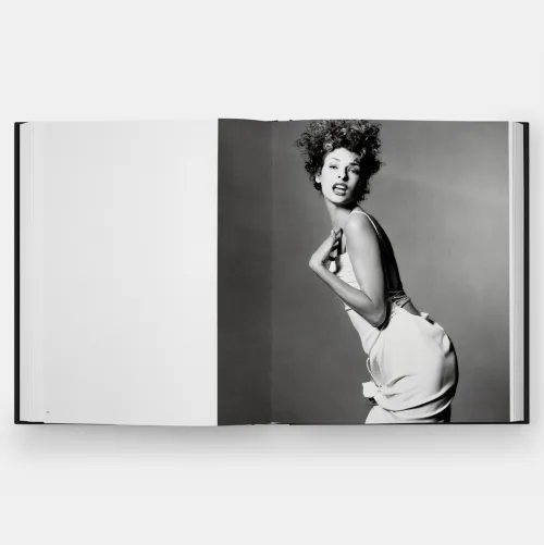 Phaidon Verlag GmbH Mode & Design-Linda Evangelista photographed by Steven Meisel