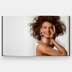 Phaidon Verlag GmbH Mode & Design-Linda Evangelista photographed by Steven Meisel