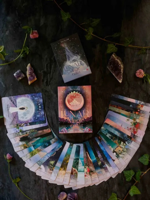 Königsfurt-Urania Spiritualität-Lunar Magic Orakel - 40 Mondorakel-Karten mit Booklet (Deutsch)