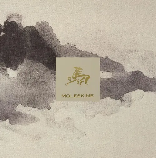 Moleskine Germany GmbH Kalligraphie & Handlettering*Moleskine Das Jahr des Pferdes Premium Bundle. Notizbuch L/A5, liniert, fester Einband, Kalligrafie, Precious & Ethical Vegea Notizbuch, L/A5, fester Einband, Kaweco Gelroller Schwarz, Precious & Ethical Gepäckanhänger, wiederverwendbare Geschenkbox