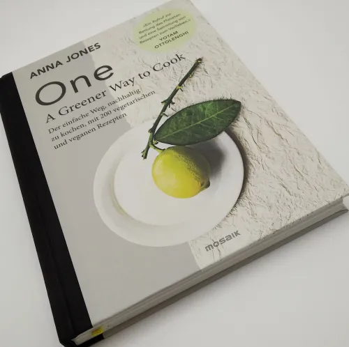Mosaik Verlag Vollwertküche*ONE - A Greener Way to Cook