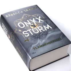 dtv Verlagsgesellschaft Romantasy|Büchertrends Auf Social Media*Onyx Storm - Flammengeküsst