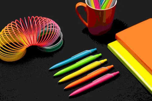 Schneider Schreibgeräte Kugelschreiber*Schneider Kugelschreiber Reco neon gelb, Mine Eco 725 M blau