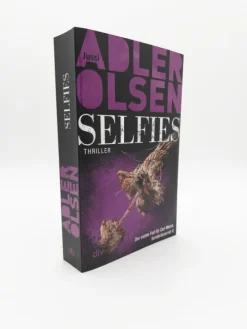 dtv Verlagsgesellschaft Politthriller-Selfies