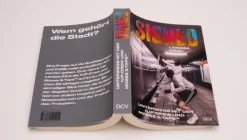 Dr. Cantz'sche Verlagsges Tagebücher-SIGNED. Unterwegs mit der 1UP-Crew und Moses & Taps