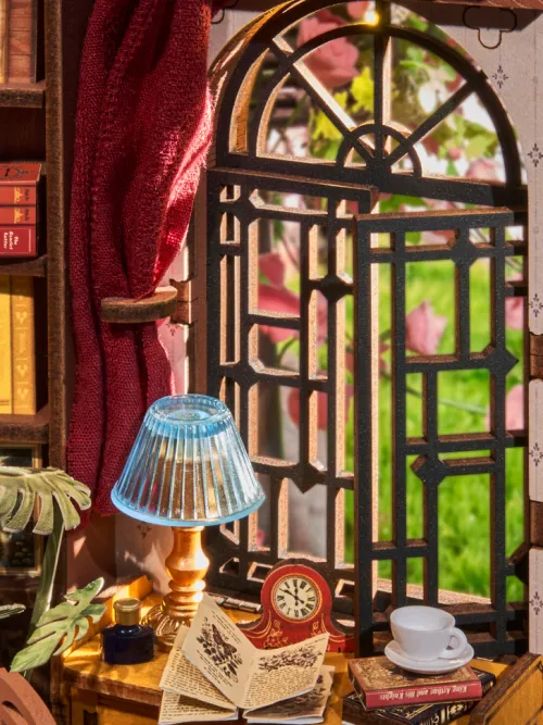 Silent Corner Study*Robotime-ROLIFE Hot