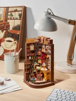 Silent Corner Study*Robotime-ROLIFE Hot