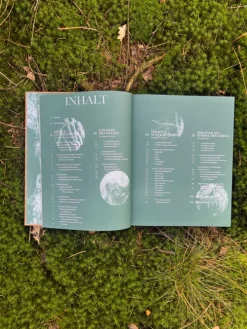 Naumann & Göbel Verlagsg. Reisen, Orte & Menschen-THE WOODS